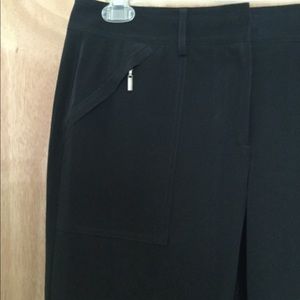 Tahari black cropped pants